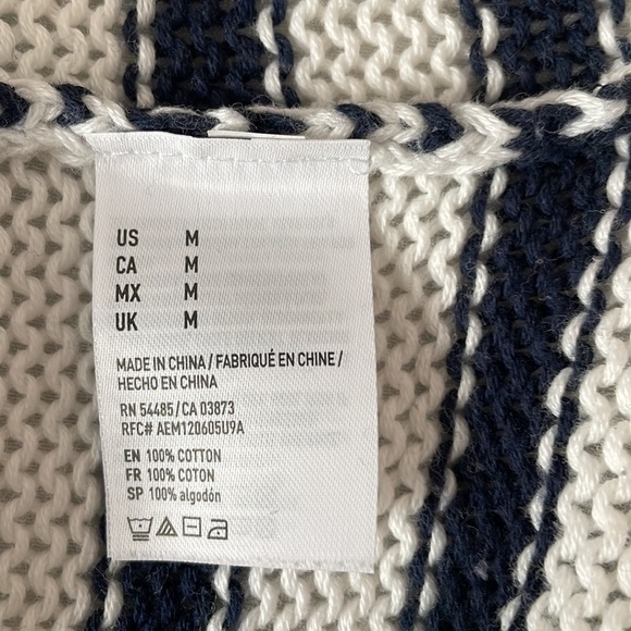American Eagle, Navy and a white striped sweater. Size Medium - Picture 6 of 7